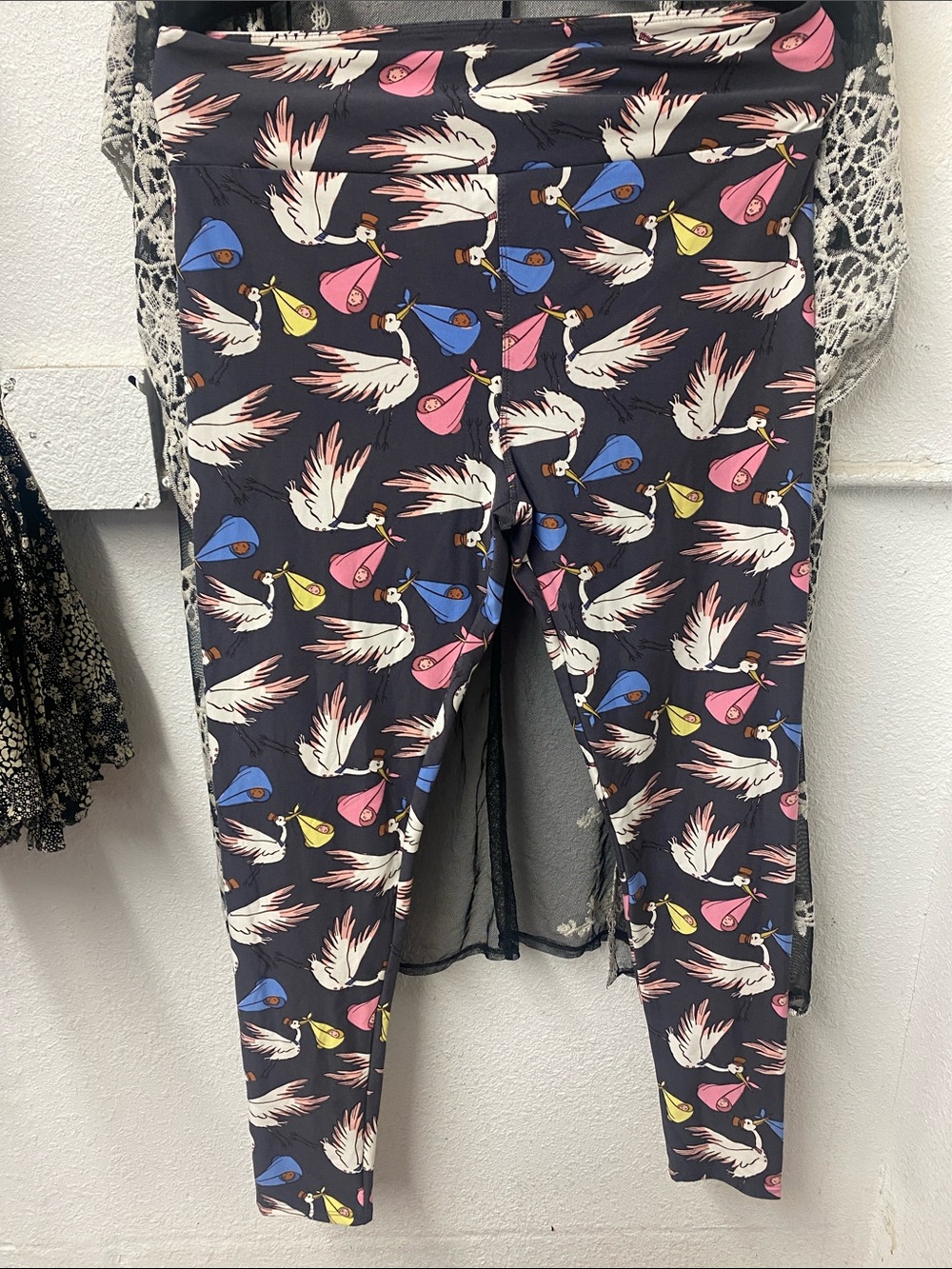 LuLaRoe Grey Leggings with Pink, Blue & Yellow Stork Print